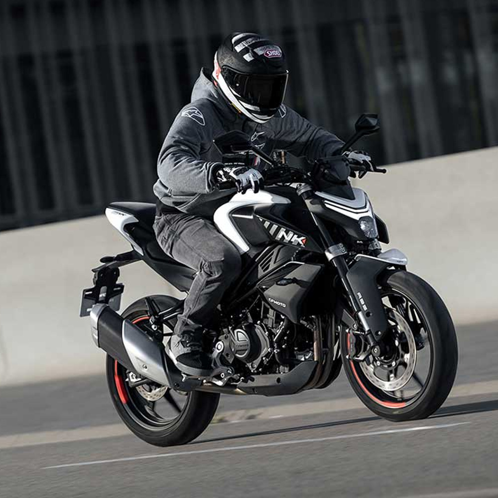 CFMoto 450 NK