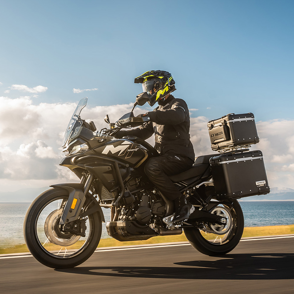CFMoto 700 MT Adventure GT