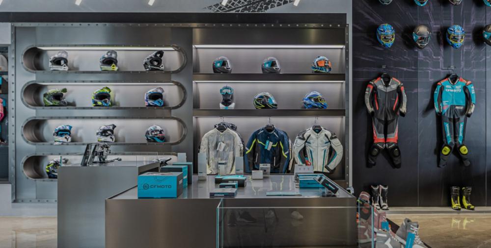CFMoto kleding