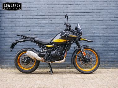 Royal-Enfield Himalayan 450 Hanle Black
