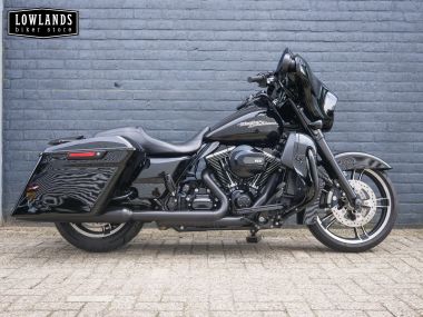 Harley-Davidson Street Glide Special