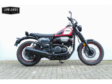 Yamaha SCR 950