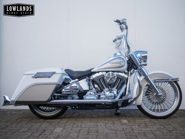 Harley-Davidson FLSTN Softail Deluxe