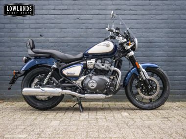Royal-Enfield Super Meteor 650 Celestial Blue