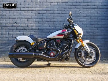 Indian Scout 101 Ltd+Tech White Metallic