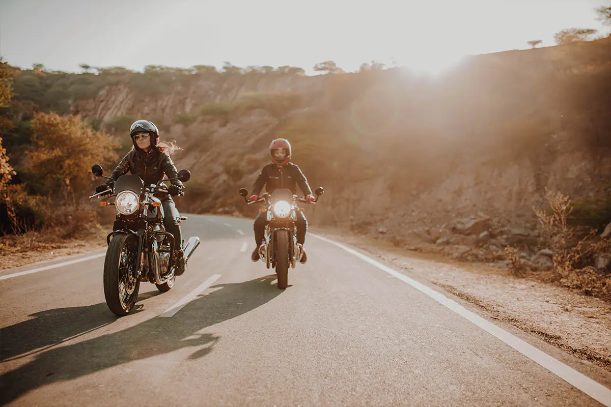 Royal Enfield Continental GT 650 zijaanzicht