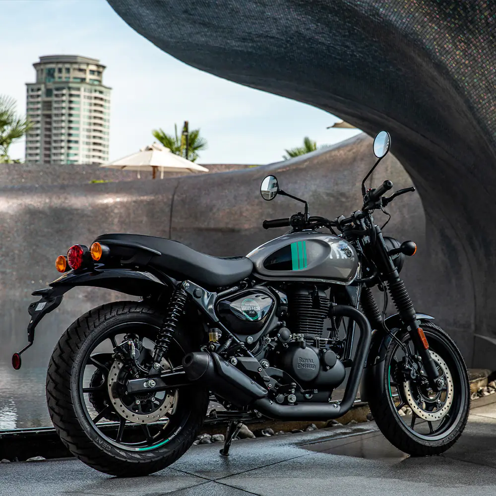 Royal Enfield Hunter 350 USB-laadpoort en zadel