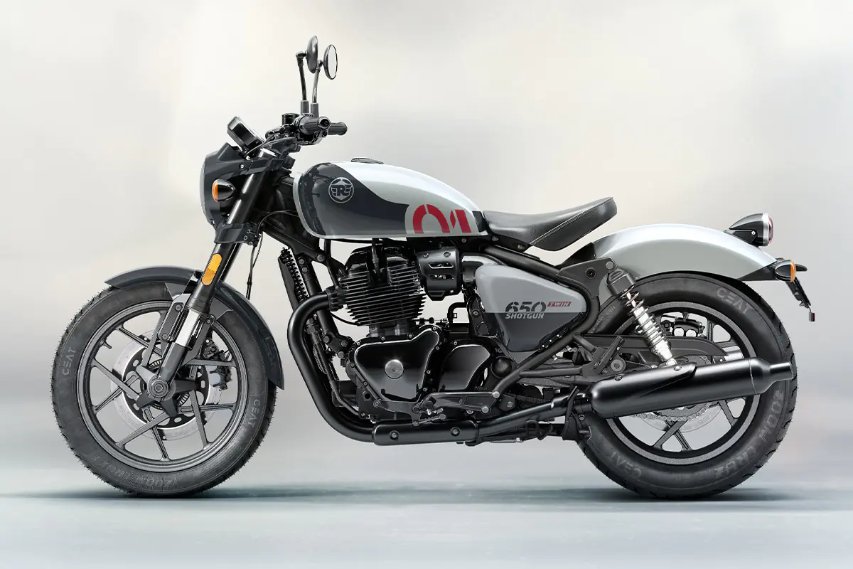 Royal Enfield Shotgun 650 in stedelijke kustom-omgeving
